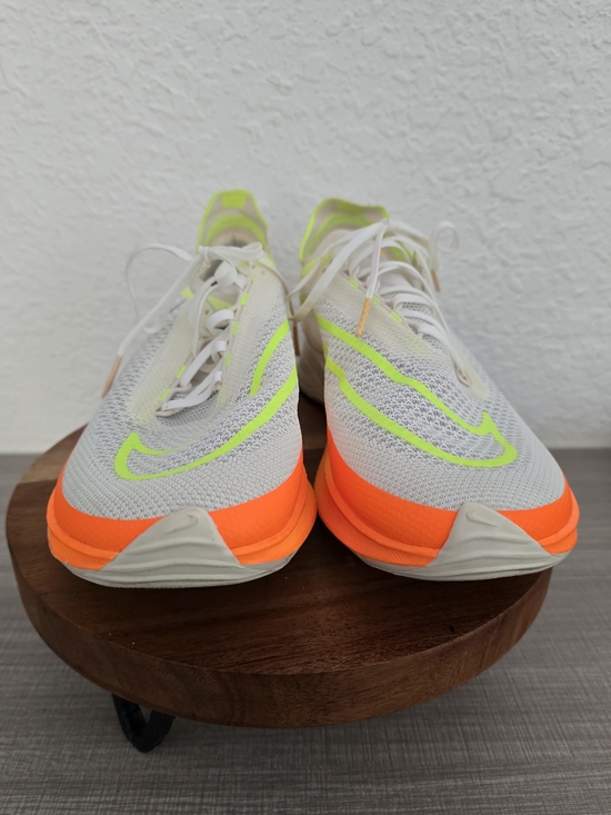 Nike ZoomX Streakfly White Volt Orange RunningShoes FN3435-148 Men’s 7.5/ Wmns 9 main image 9